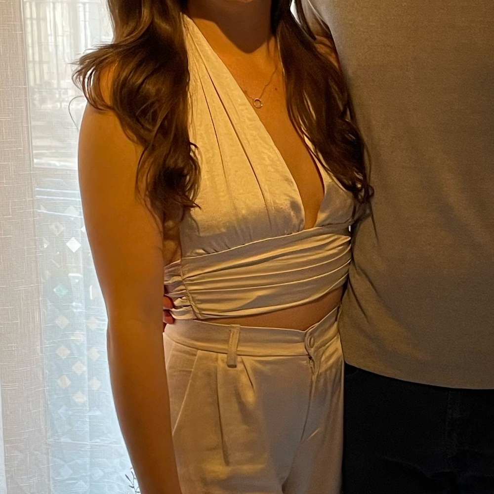 Champagne Colored Halter Tie Top, Size Small.